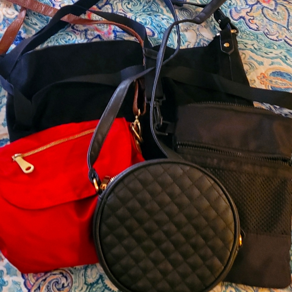Bundle of purses
